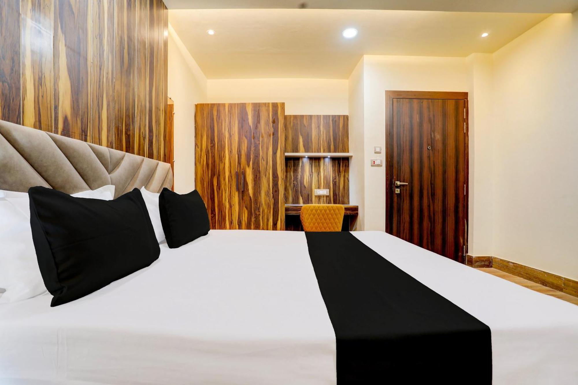 Hotel O Krishna Greens カーンプル エクステリア 写真